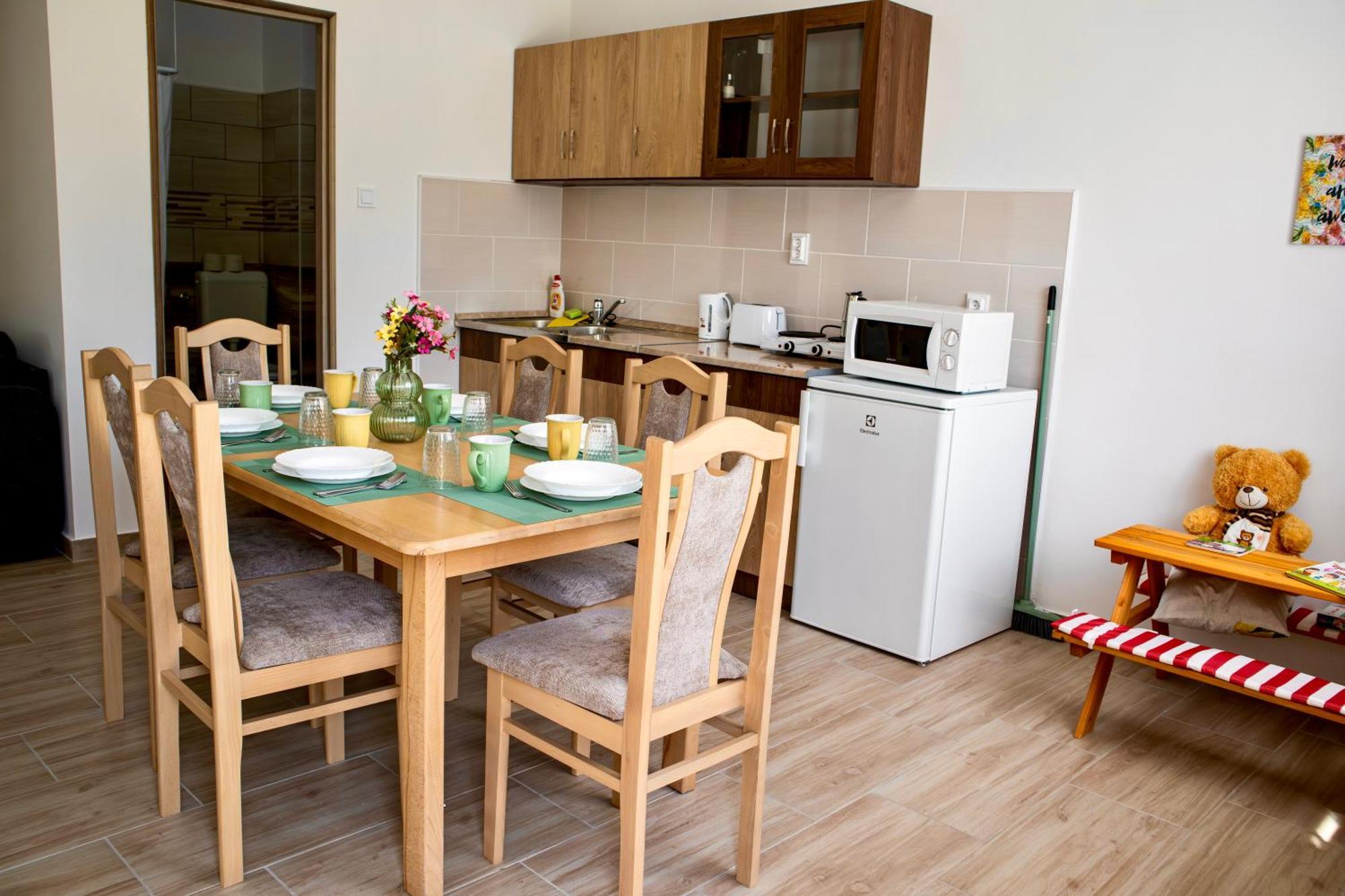 Izisz Apartman Matraterenye Exterior photo