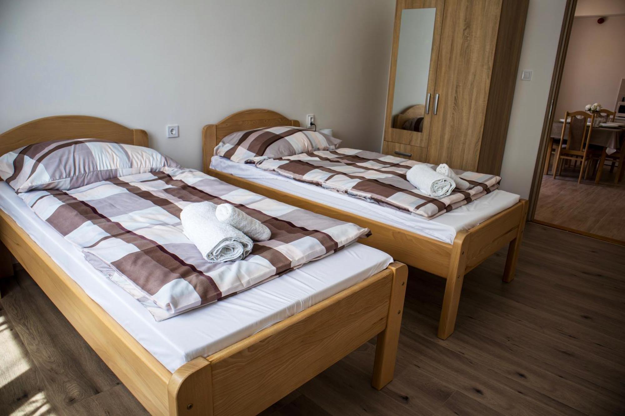 Izisz Apartman Matraterenye Exterior photo